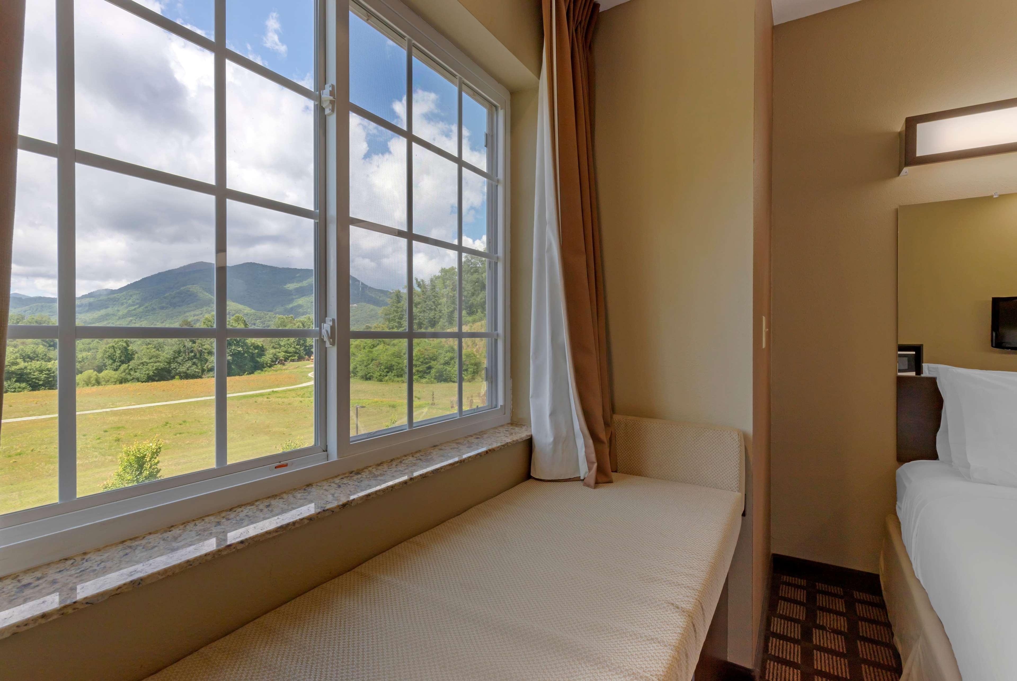 Microtel Inn & Suites Dillsboro/Sylva Ngoại thất bức ảnh