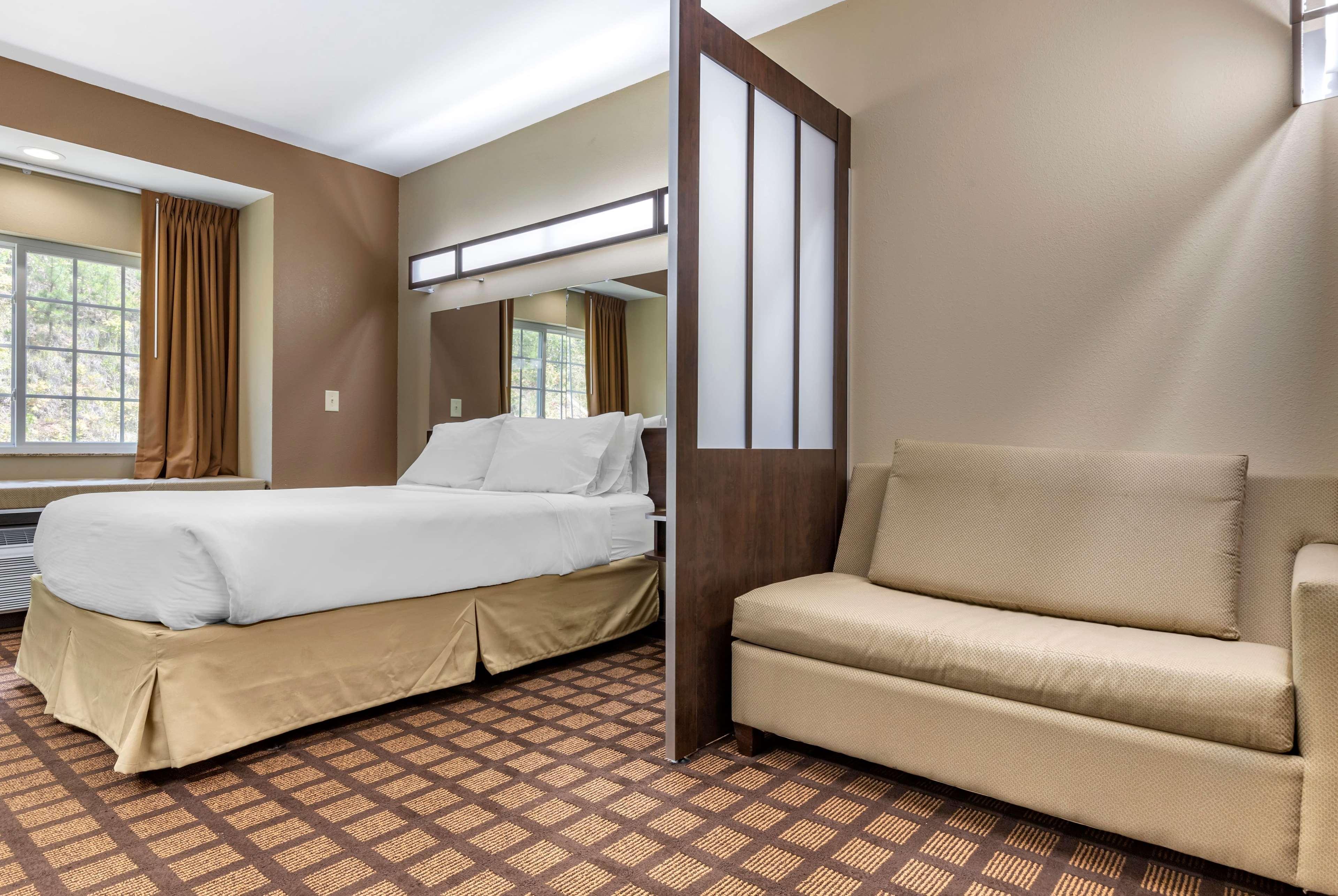Microtel Inn & Suites Dillsboro/Sylva Ngoại thất bức ảnh