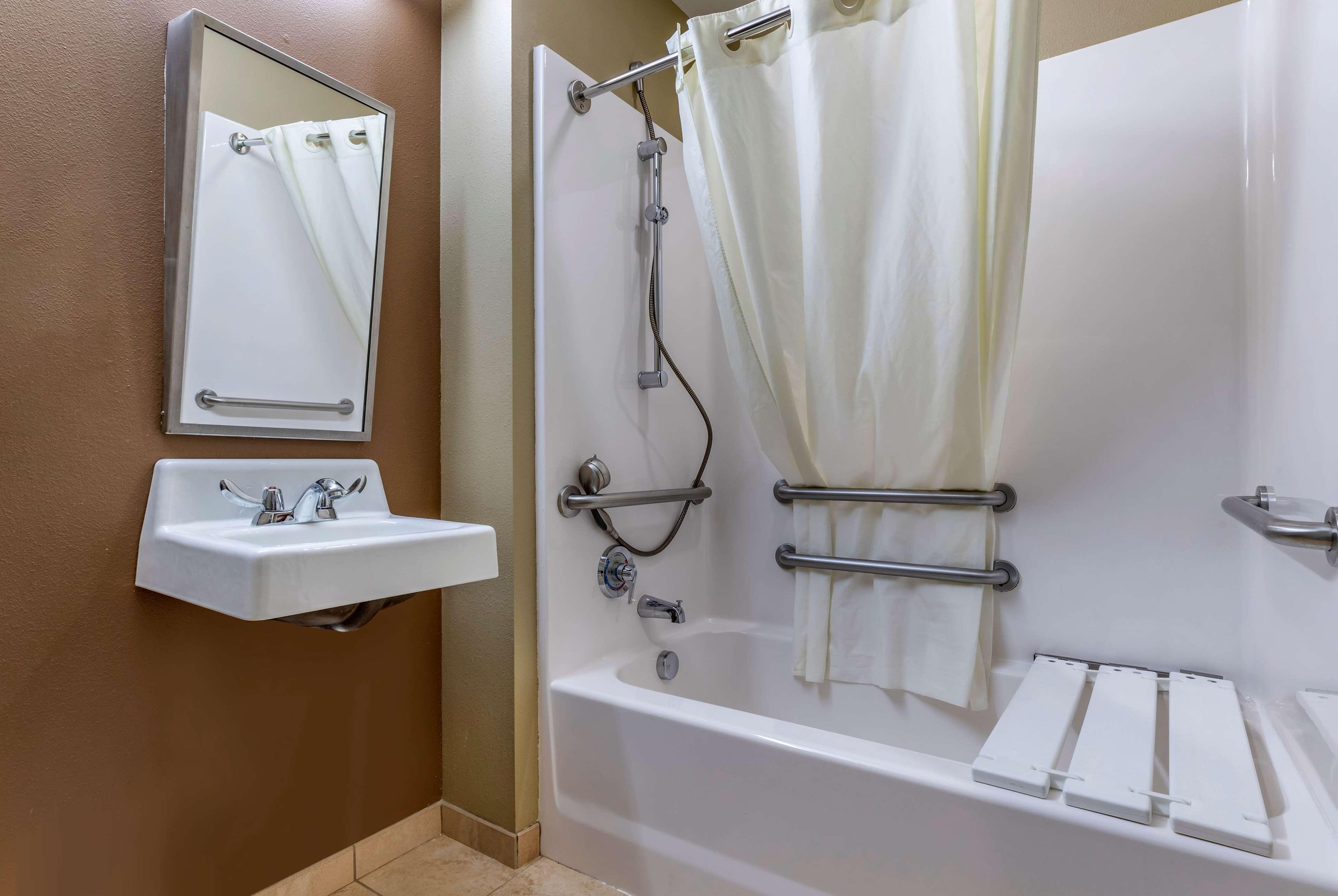 Microtel Inn & Suites Dillsboro/Sylva Ngoại thất bức ảnh