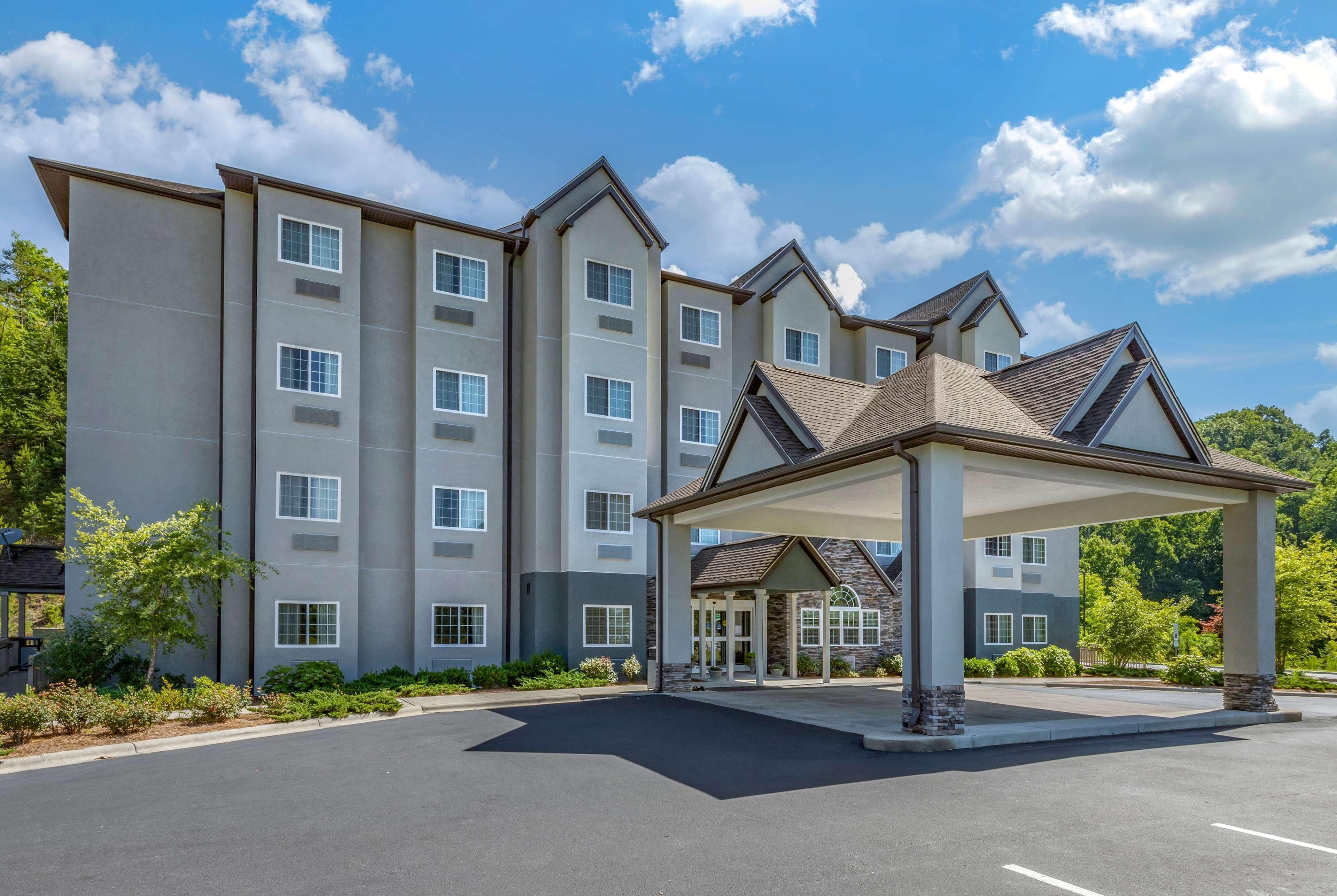 Microtel Inn & Suites Dillsboro/Sylva Ngoại thất bức ảnh