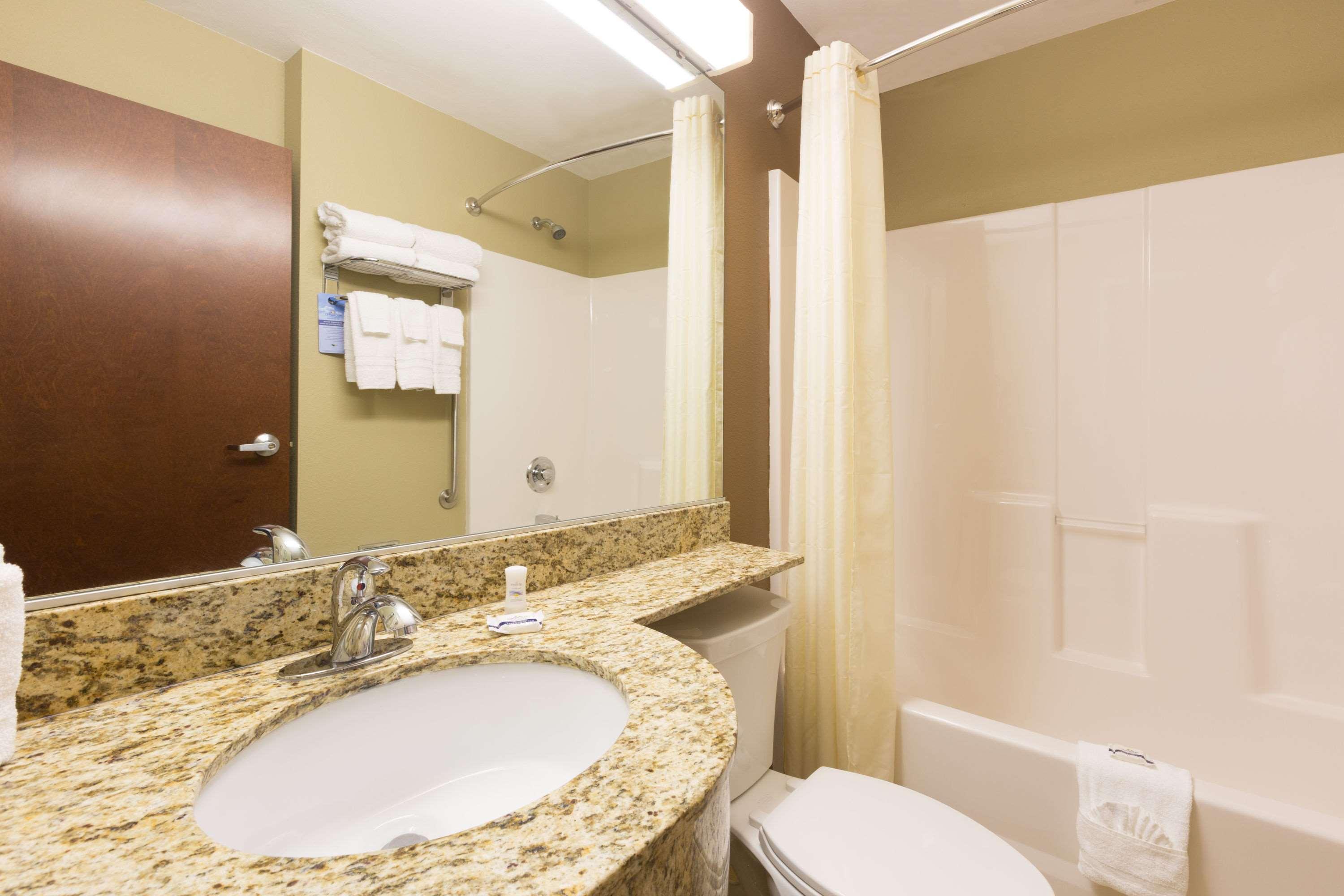 Microtel Inn & Suites Dillsboro/Sylva Ngoại thất bức ảnh