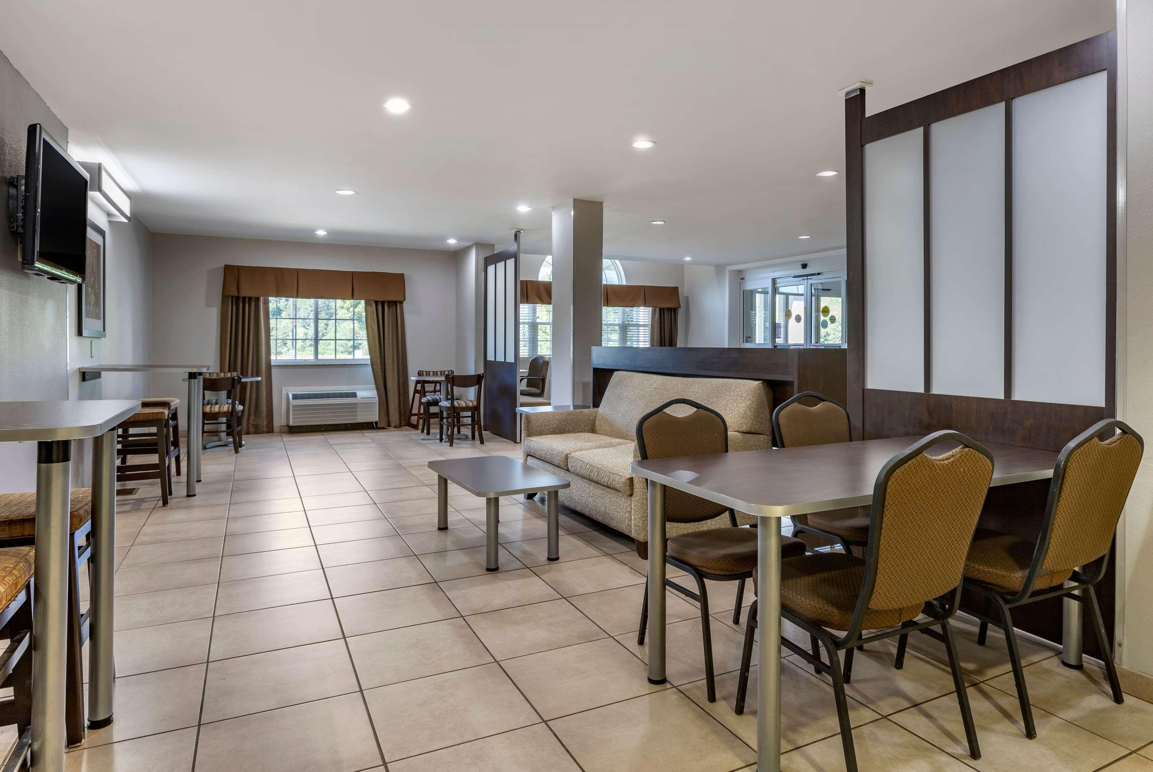 Microtel Inn & Suites Dillsboro/Sylva Ngoại thất bức ảnh
