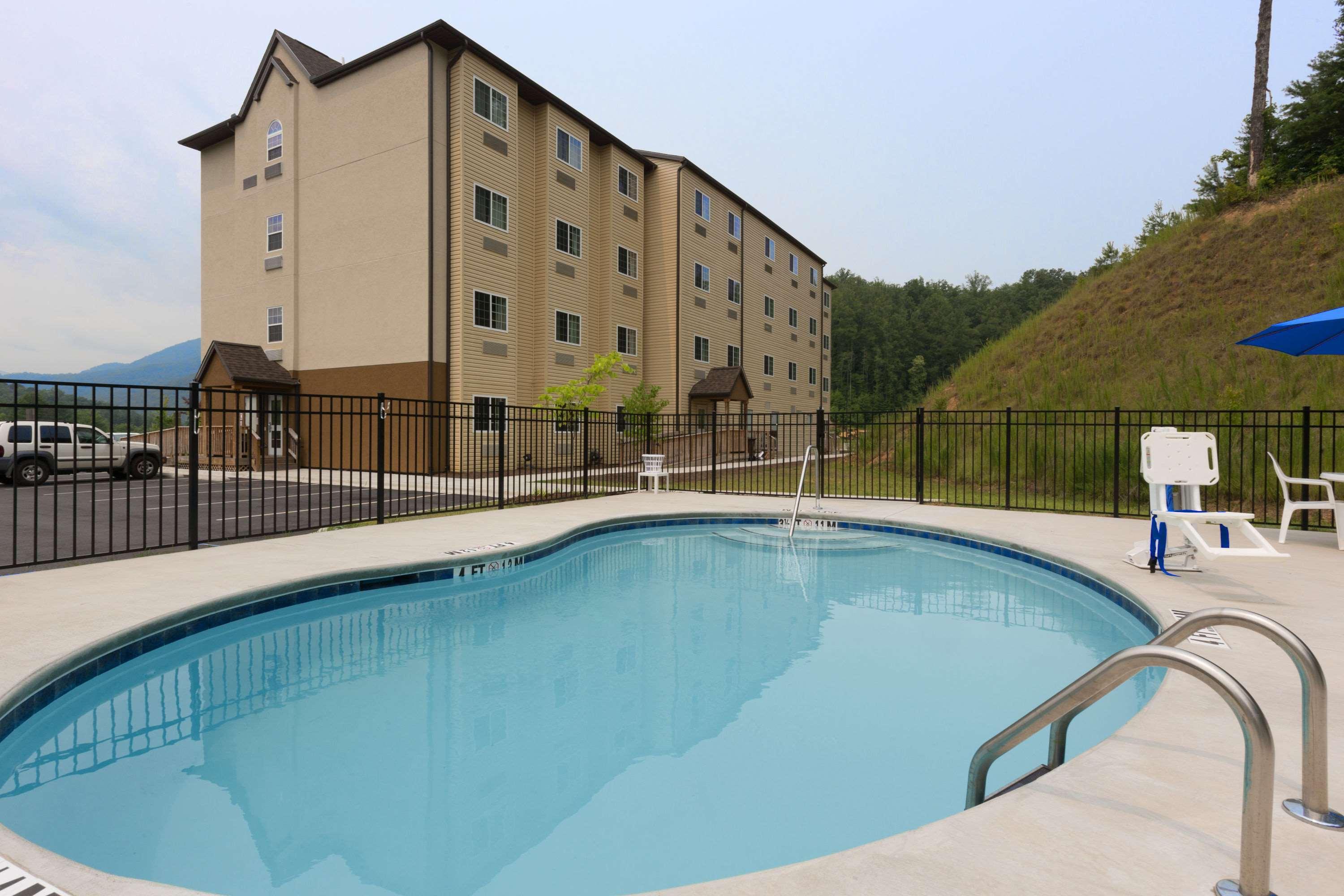 Microtel Inn & Suites Dillsboro/Sylva Ngoại thất bức ảnh