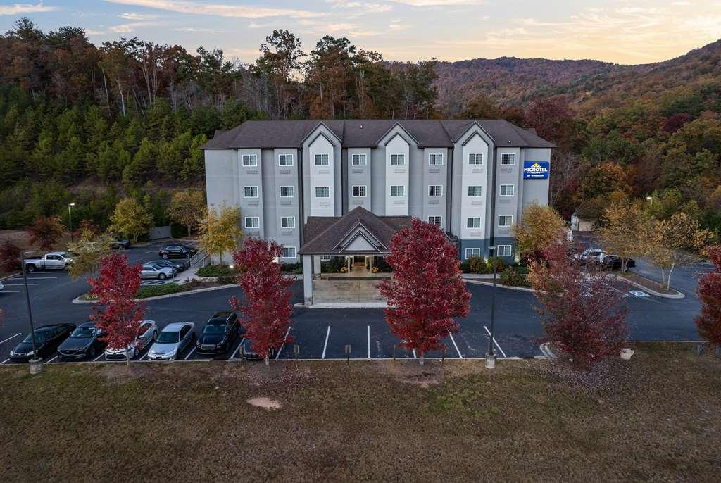 Microtel Inn & Suites Dillsboro/Sylva Ngoại thất bức ảnh