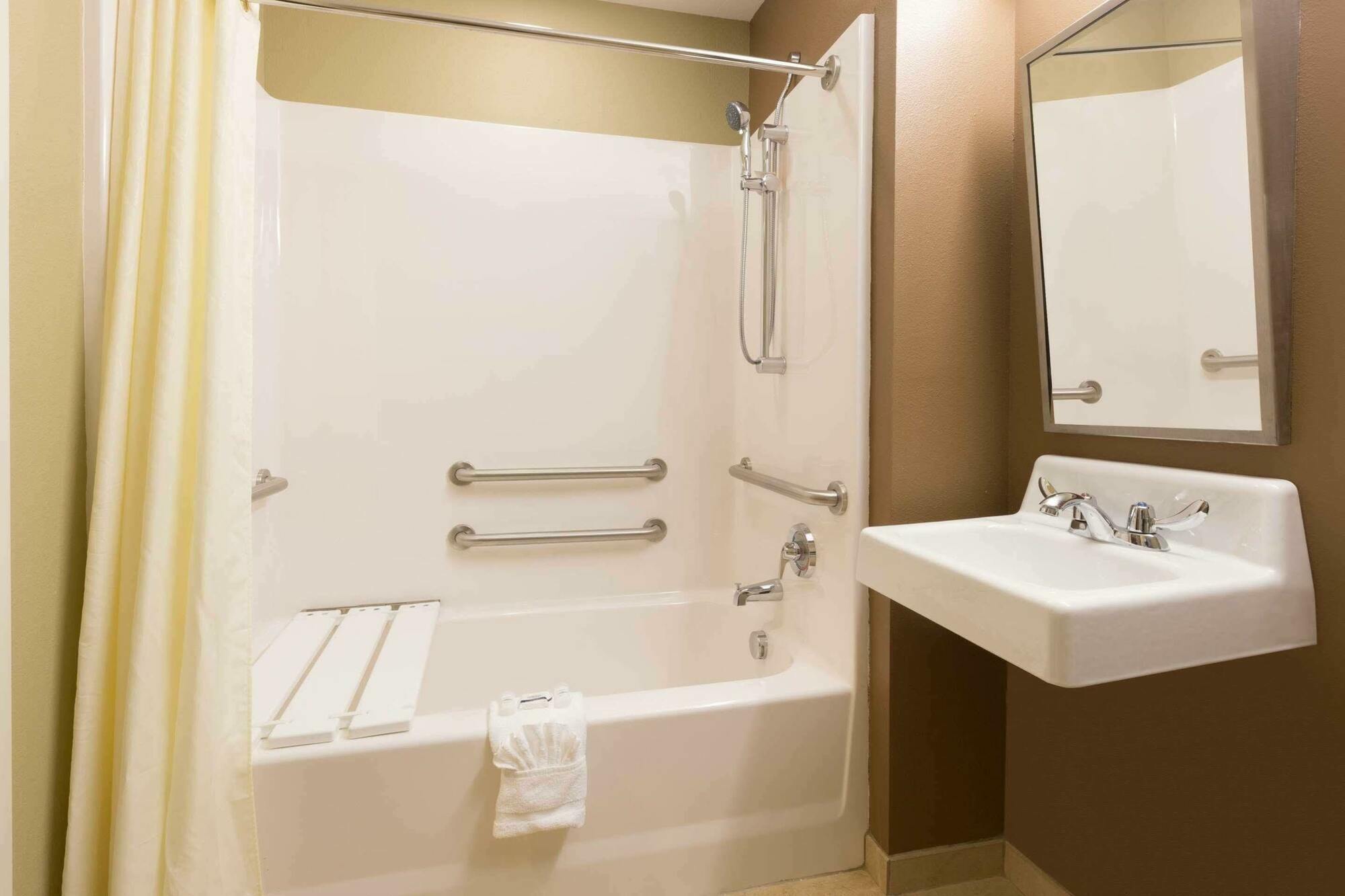 Microtel Inn & Suites Dillsboro/Sylva Ngoại thất bức ảnh